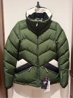 Perfect Moment Apres Duvet striped quilted down ski jacket - Size Small